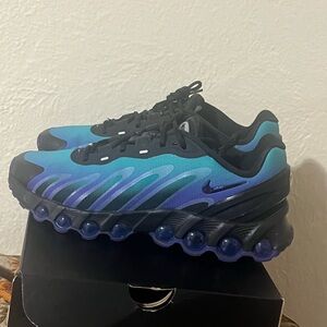 Nike DN8 Blue and Purple Gradient